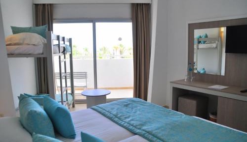 Quadruple Room with Garden View