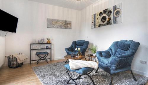 Superior One-Bedroom Apartment with Balcony