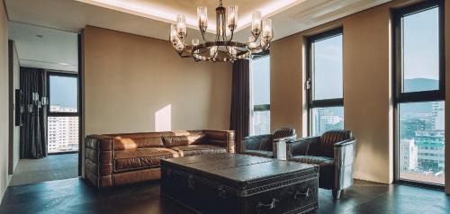 Two-Bedroom Suite