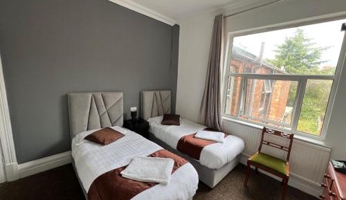 Standard Twin Room