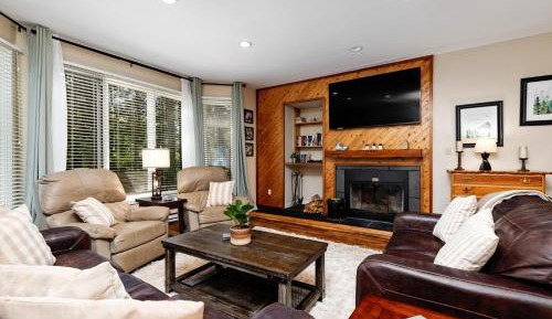 Four-Bedroom Apartment
