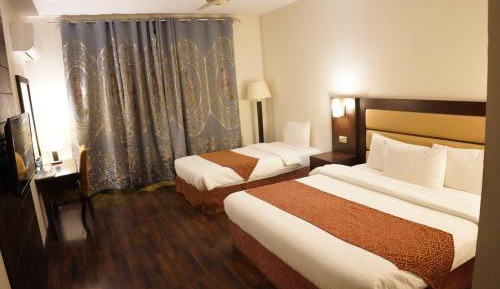 Deluxe Double or Twin Room