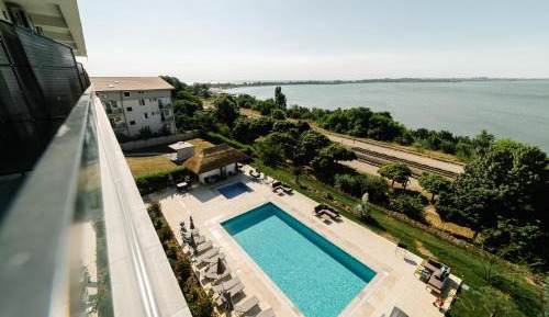 Double Room with Pool View
