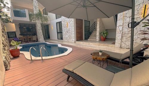 One-Bedroom Apartment with Terrace