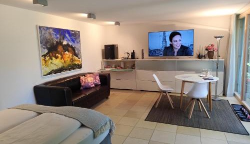 Studio with Garden View