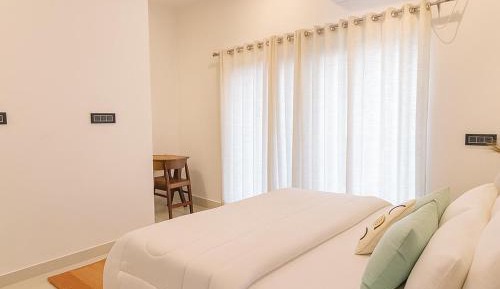 King Room with Mountain View