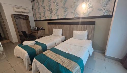 Standard Twin Room