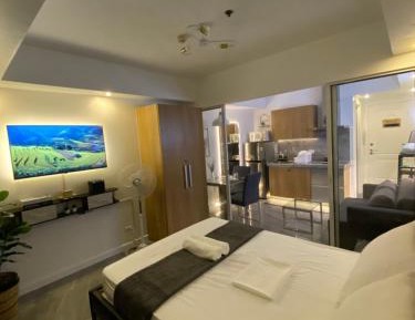 Double or Twin Room with City View