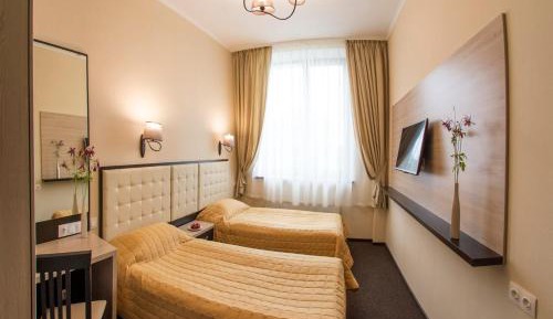 Twin Room with Bathroom