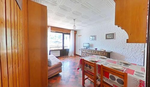 Apartment (4 Adults)