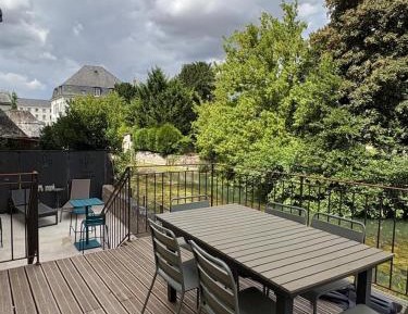 Apartment with Terrace