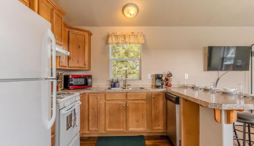 One-Bedroom Holiday Home