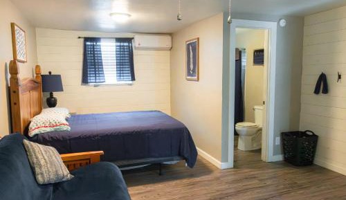One-Bedroom Studio