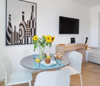 Apartment with Balcony