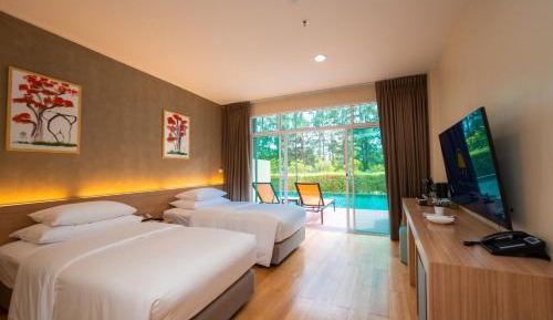 Double or Twin Room with Swimming Pool Access