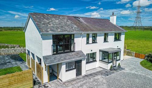 Six-Bedroom House