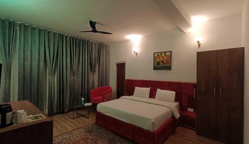 Classic Triple Room