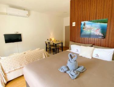 Deluxe Family Room