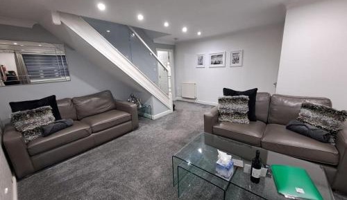 Three-Bedroom Holiday Home 