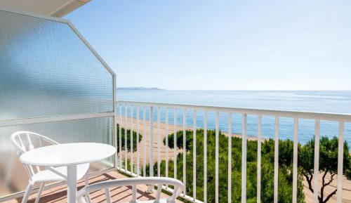Double Room with Frontal Sea View and Balcony