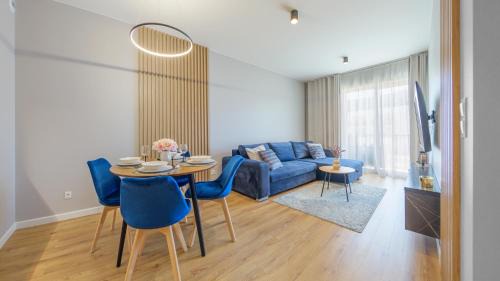 One-Bedroom Apartment with Balcony