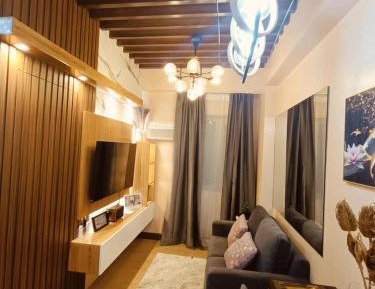 Deluxe Queen Studio 