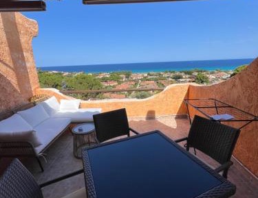 Two-Bedroom Apartment with Balcony and Sea View