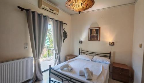 One-Bedroom Apartment with Sea View