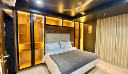 Two-Bedroom Apartment with Balcony and Terrace