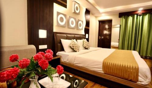 Deluxe Double Room with Balcony