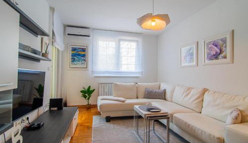One-Bedroom Apartment with Balcony