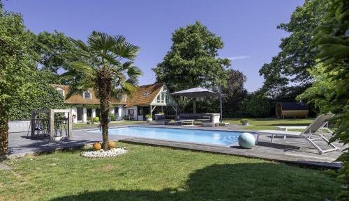 Five-Bedroom Holiday Home
