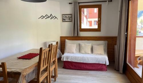 Apartment (6 Adults)