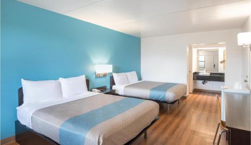 Queen Room with Two Queen Beds - Disability Access