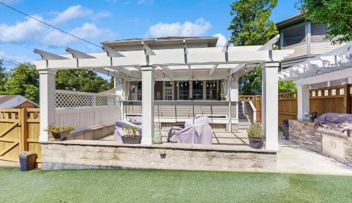 One Bedroom Apartment