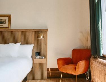 Standard King Room