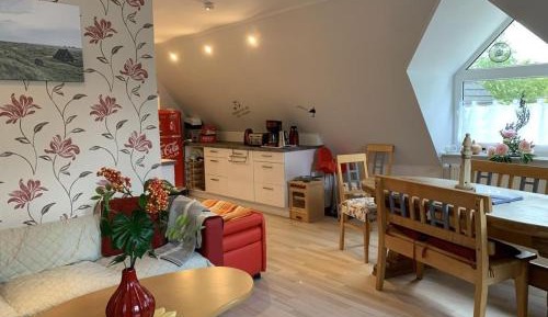 Four-Bedroom Apartment with Terrace