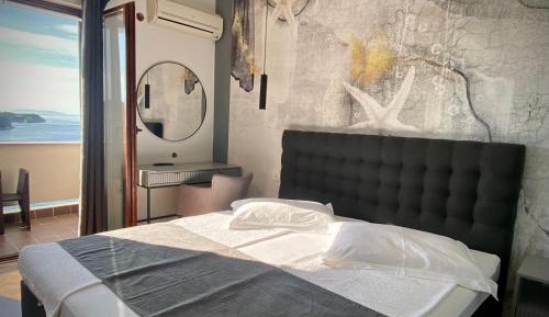 Deluxe Double Room with Sea View
