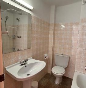 Single Room with Private Bathroom