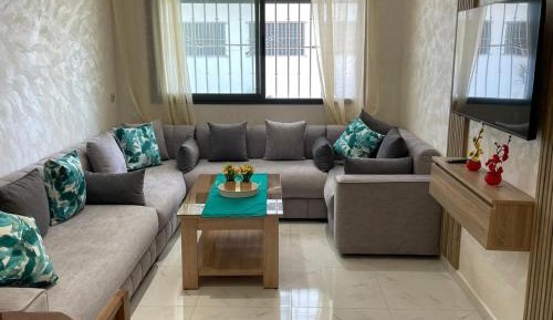 One-Bedroom Apartment with City View