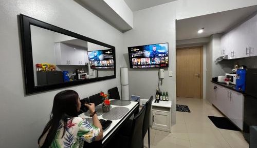 Apartment with Pool View 