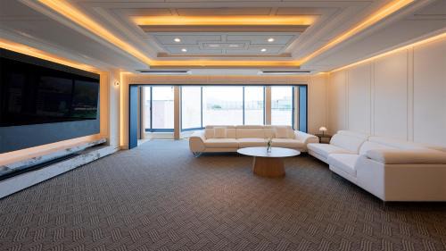 Suite with Hot Tub