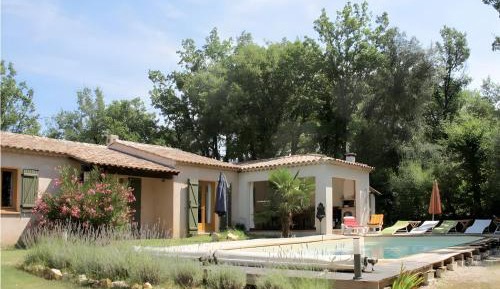 Villa with Garden View