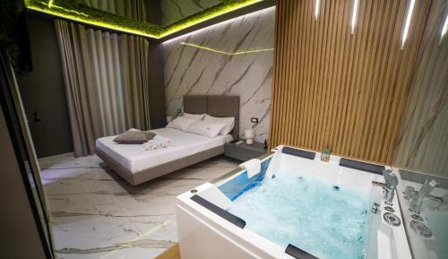 King Room with Spa Bath