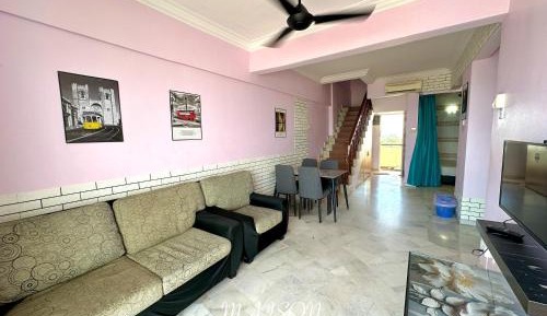 Deluxe King Suite