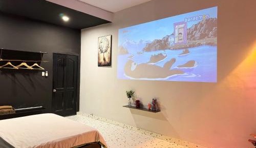 Deluxe Studio