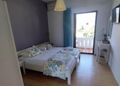 Studio with Balcony
