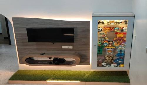 Three-Bedroom Holiday Home 