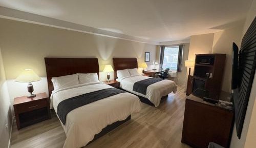 Deluxe Queen Room with Two Queen Beds