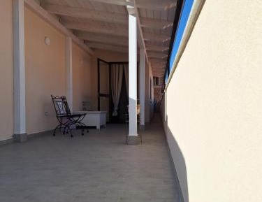Room #1472826205